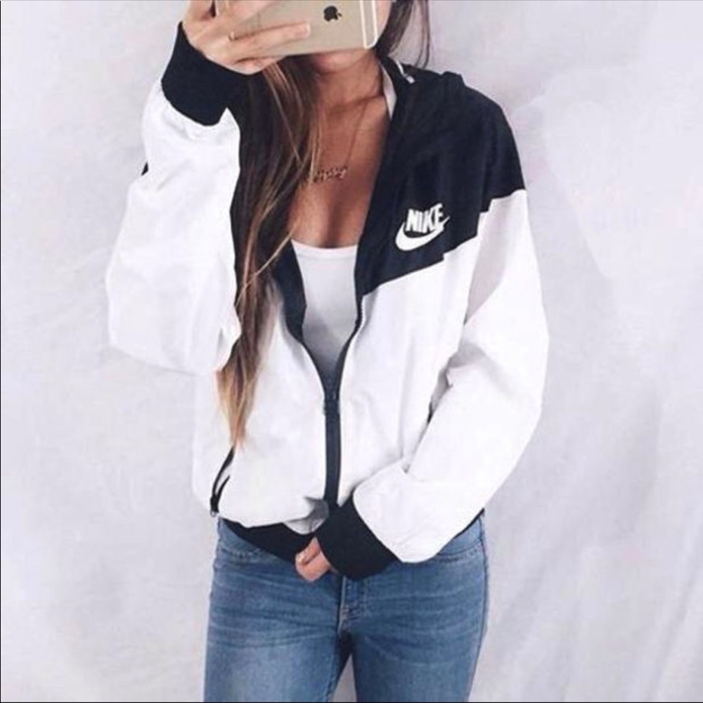 NEW! Nike Windbreaker